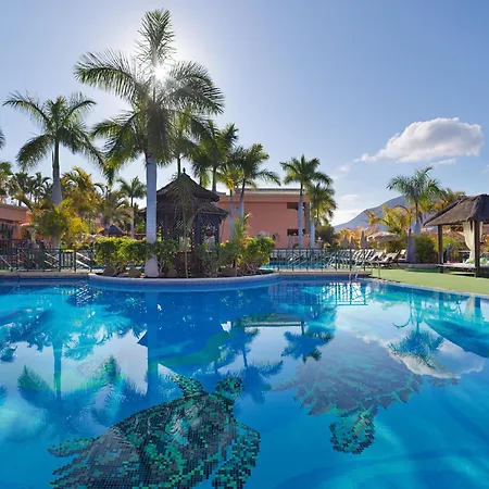 Garden Eco & Hotel 4*