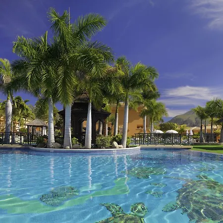 Garden Eco & Hotel 4*