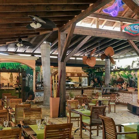 Garden Eco & Hotel 4*